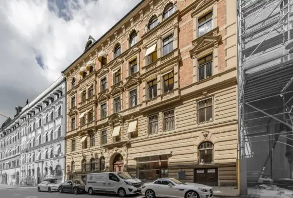 Barnhusgatan 4